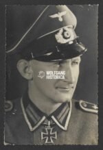 Studioportrait Ritterkreuzträger Anton Bayer - Grenadier-Regiment 19 (7. Infanterie-Division)