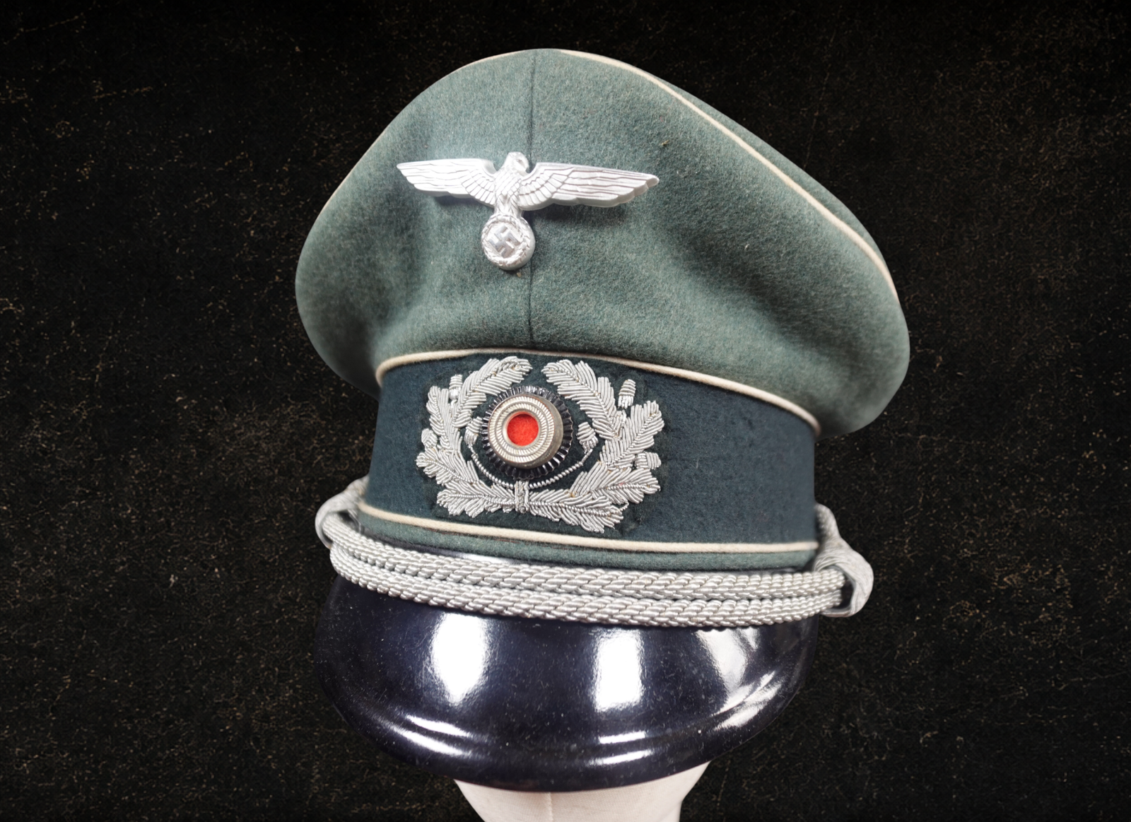 Friday 7th August 1800 CEST (10) WH Heer Infanterie Officer Schirmmütze – Infanterie-Regiment 109 – Named - Image 1