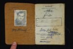 Panzer Soldbuch & Führerschein – Panzer-Abteilung 7 – MP40 - Photo in Panzer Uniform - Image 2