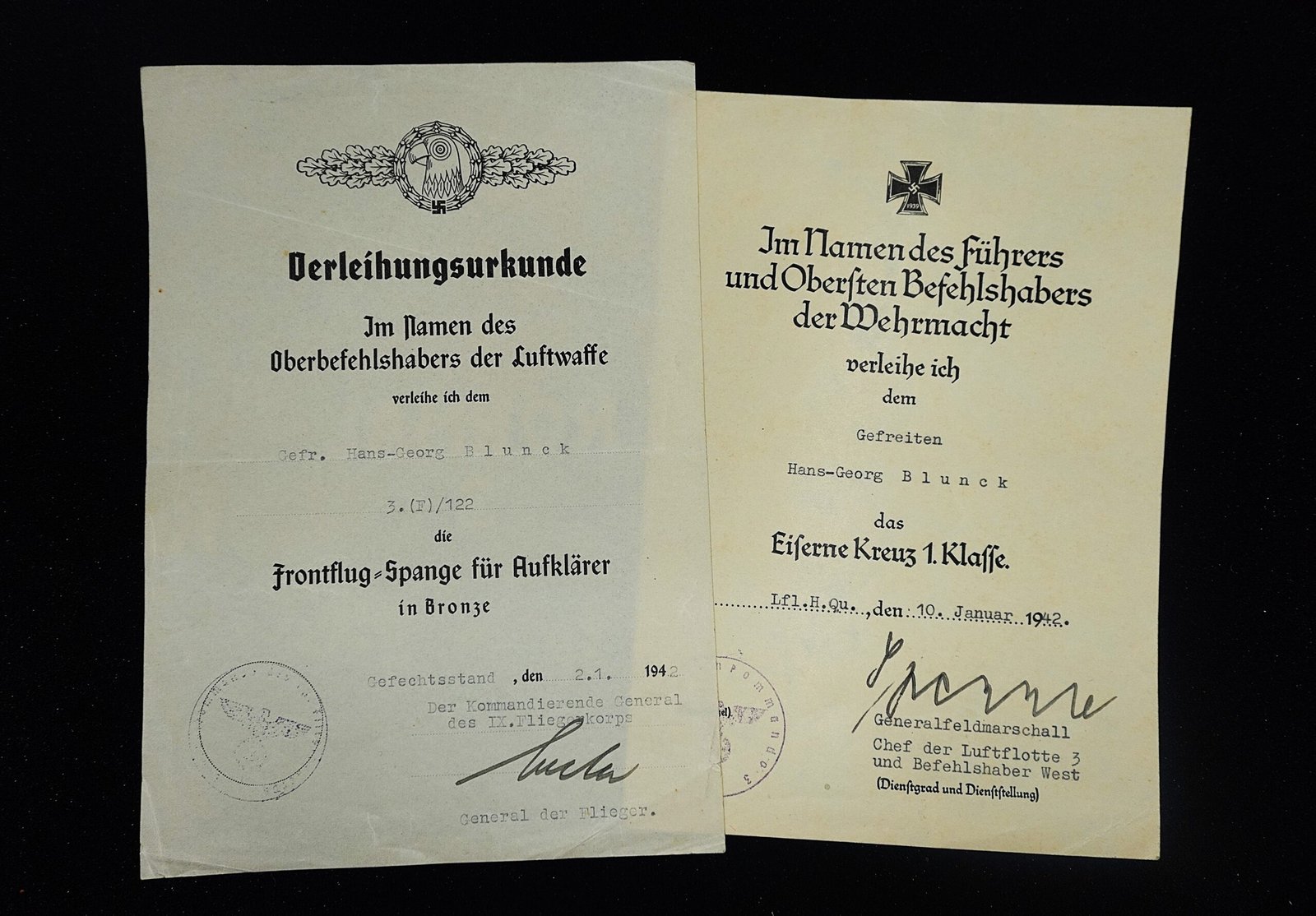 DSC02520 Luftwaffe Award Doc Set – 3.(F)/122 – Ju 88 Loss January 1942 - MIA/KIA England - Image 1