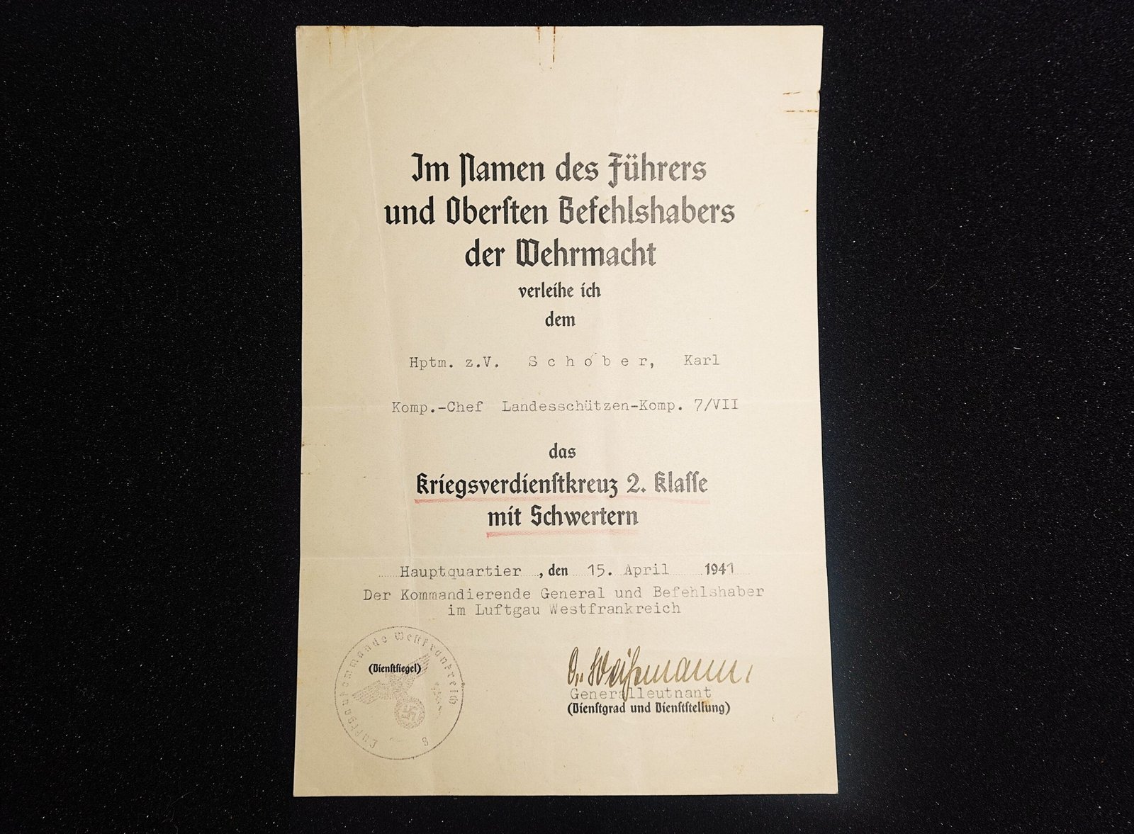 DSC02523 KVK2X Award Doc – Hauptmann – Luftgau Westfrankreich - Image 1