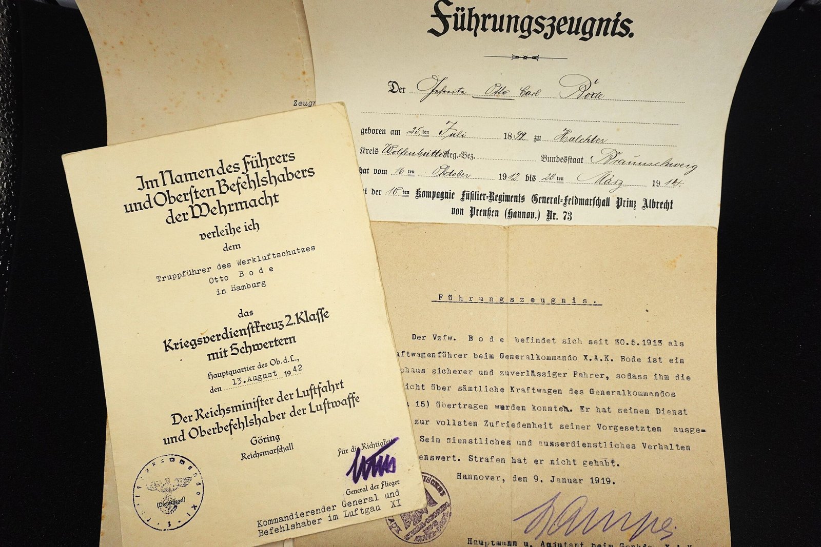 DSC02605 KVK2X Award Doc - Truppführer Werkluftschutz & WWI Docs - Hamburg - Image 1