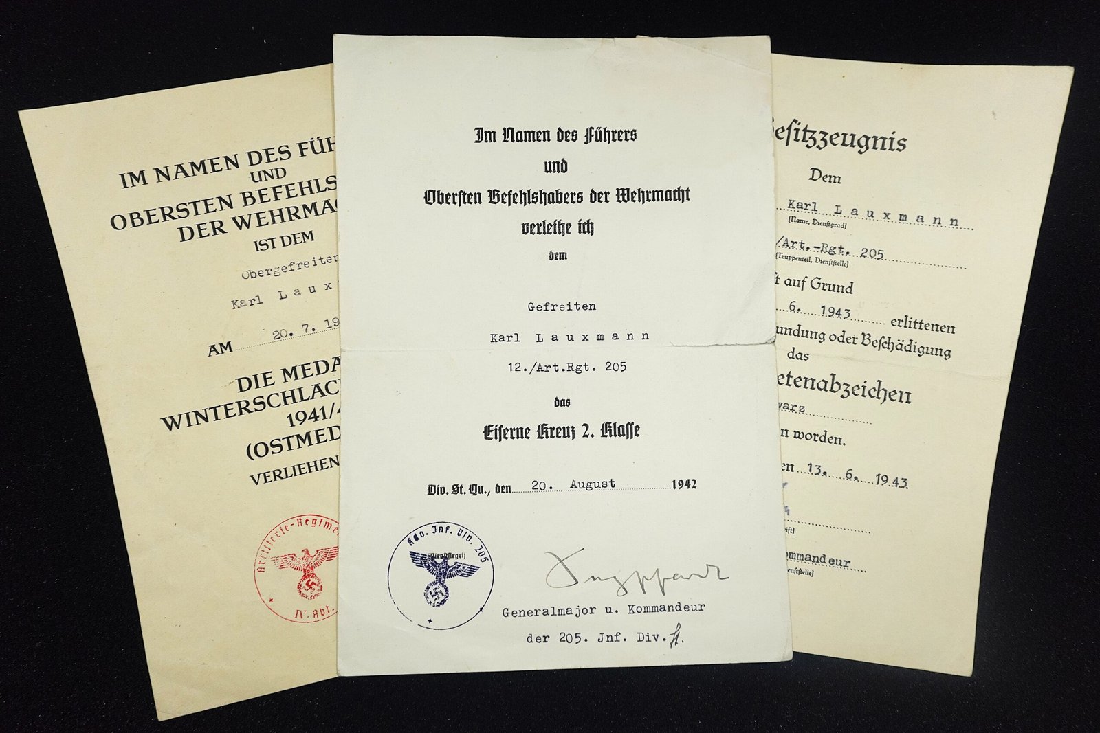 DSC02610 3x WH Award Docs – Artillerie-Regiment 205 (205. Infanterie-Division) - EK2, WIO & VWA - Image 1